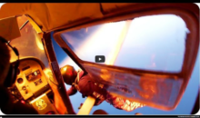 Schianto in volo tra due aerei… ripreso dai passeggeri